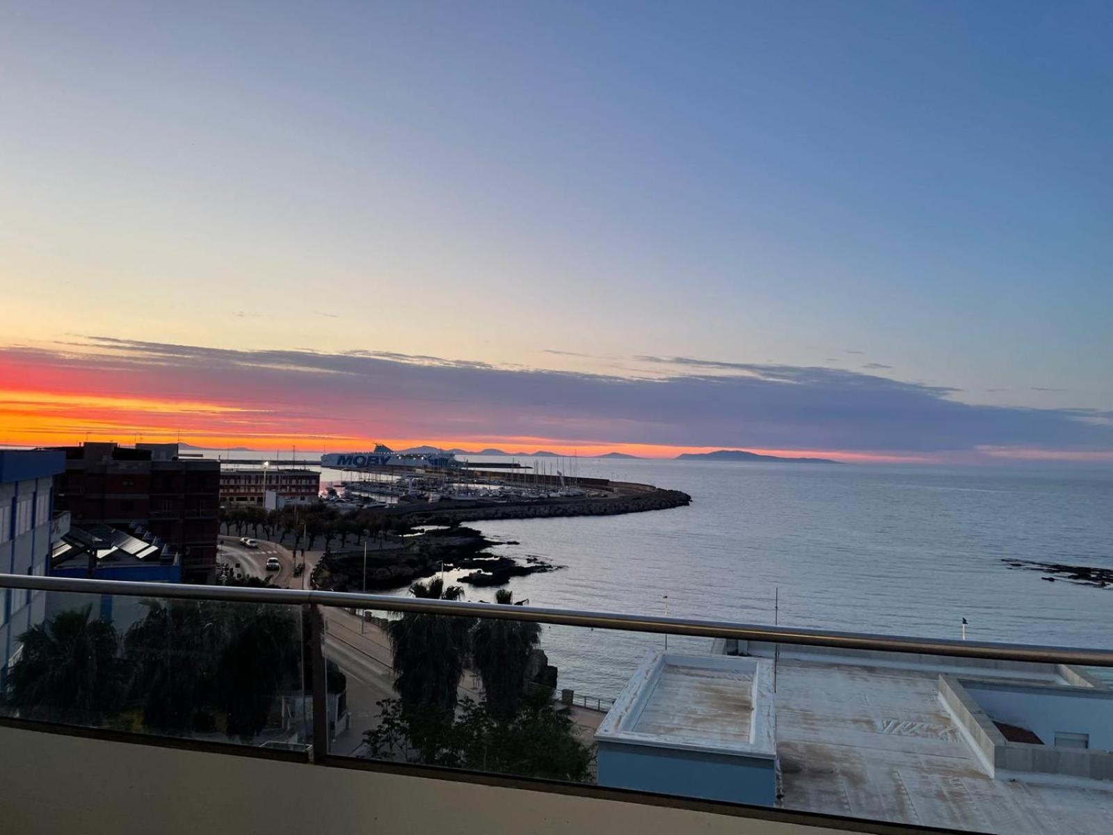 Casa Vacanza Acquamarina Порто-Торрес Экстерьер фото